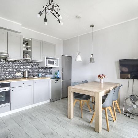 Gama Home Kondratowicza18 Warschau Exterior foto